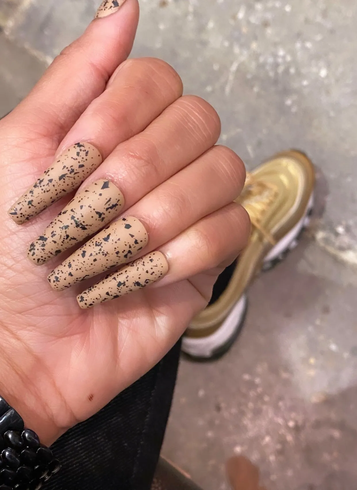 Fall for the Shade: She's a Real One | Nude & Black Speckles | Matte | 20 NAILS PRESS-ON SET