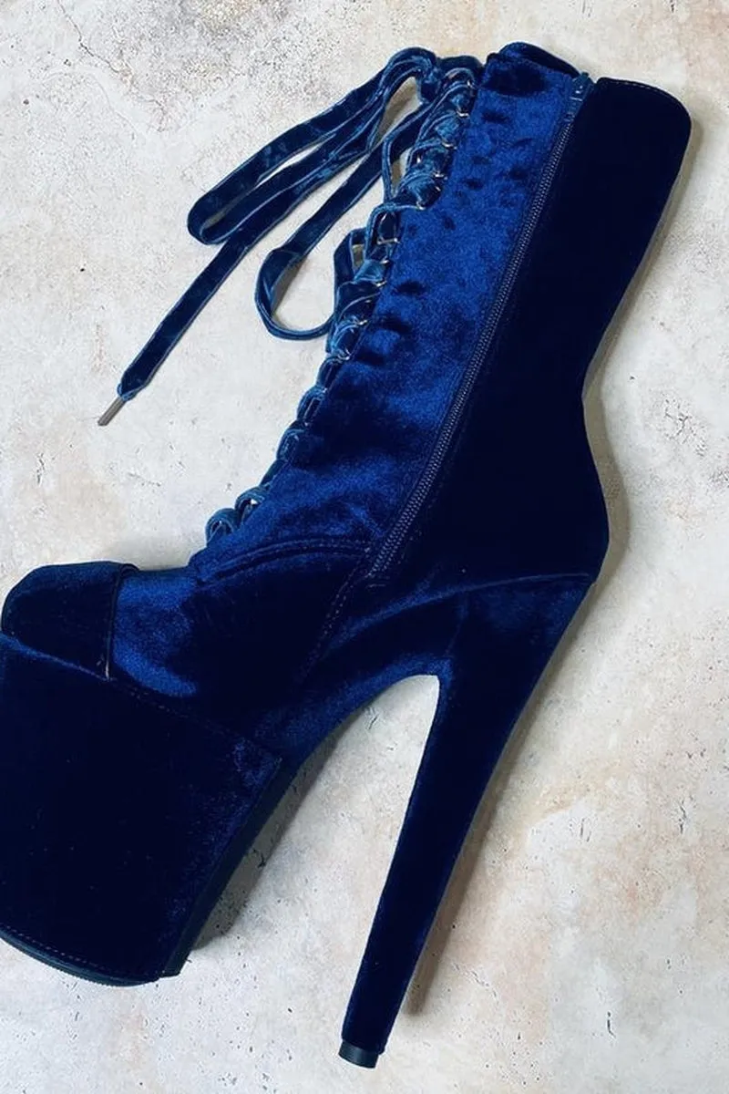 Hella Heels Classique Velvet Shoe Protector - Old Money
