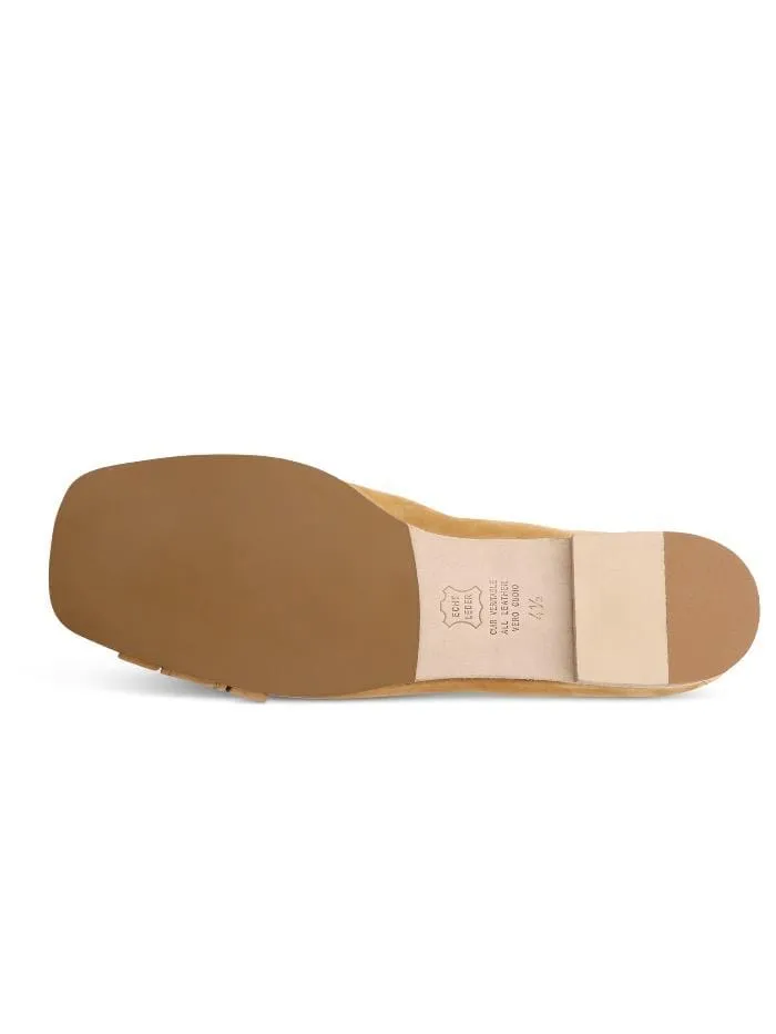 Kennel and Schmenger T Caro Caramel Soft Nubuck Pump 51-12550-255