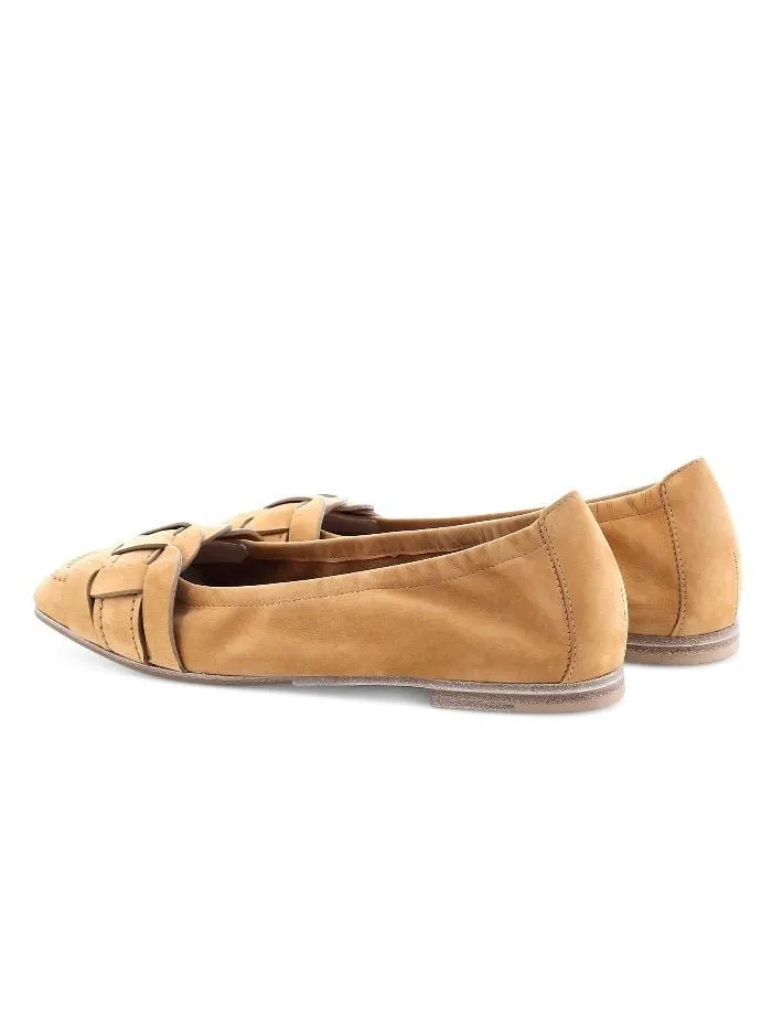 Kennel and Schmenger T Caro Caramel Soft Nubuck Pump 51-12550-255