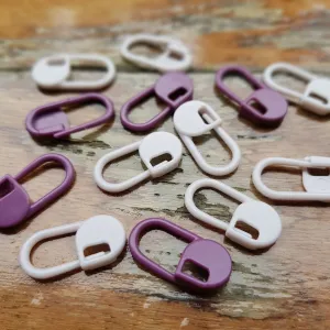 Knit Picks Locking Stitch Markers, Purples #80592