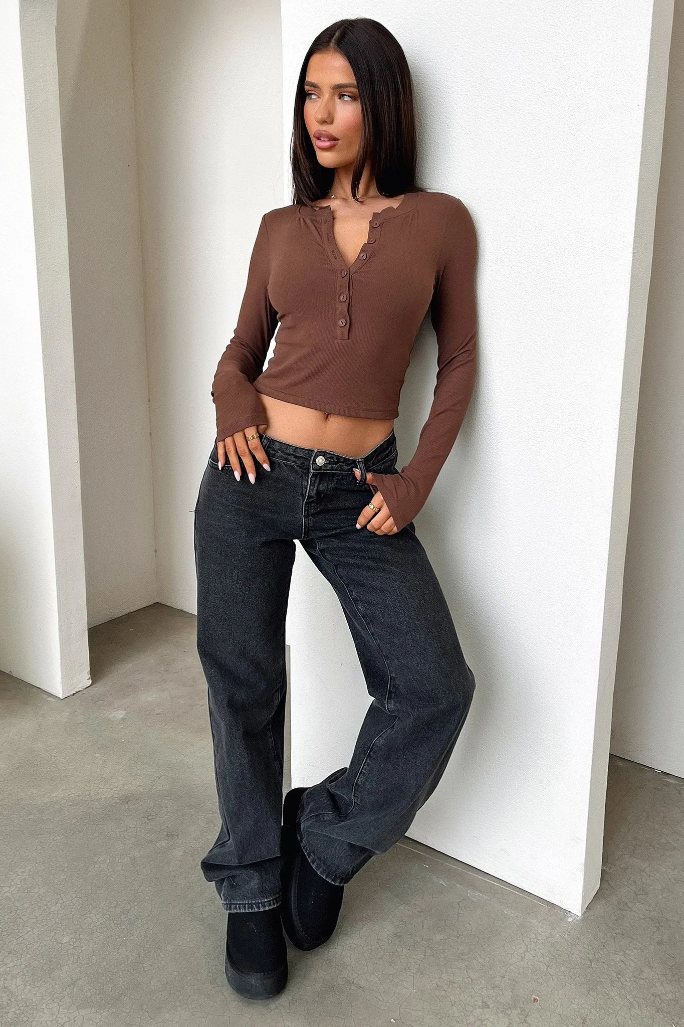 Liliana Ribbed Long Sleeve Top - Brown