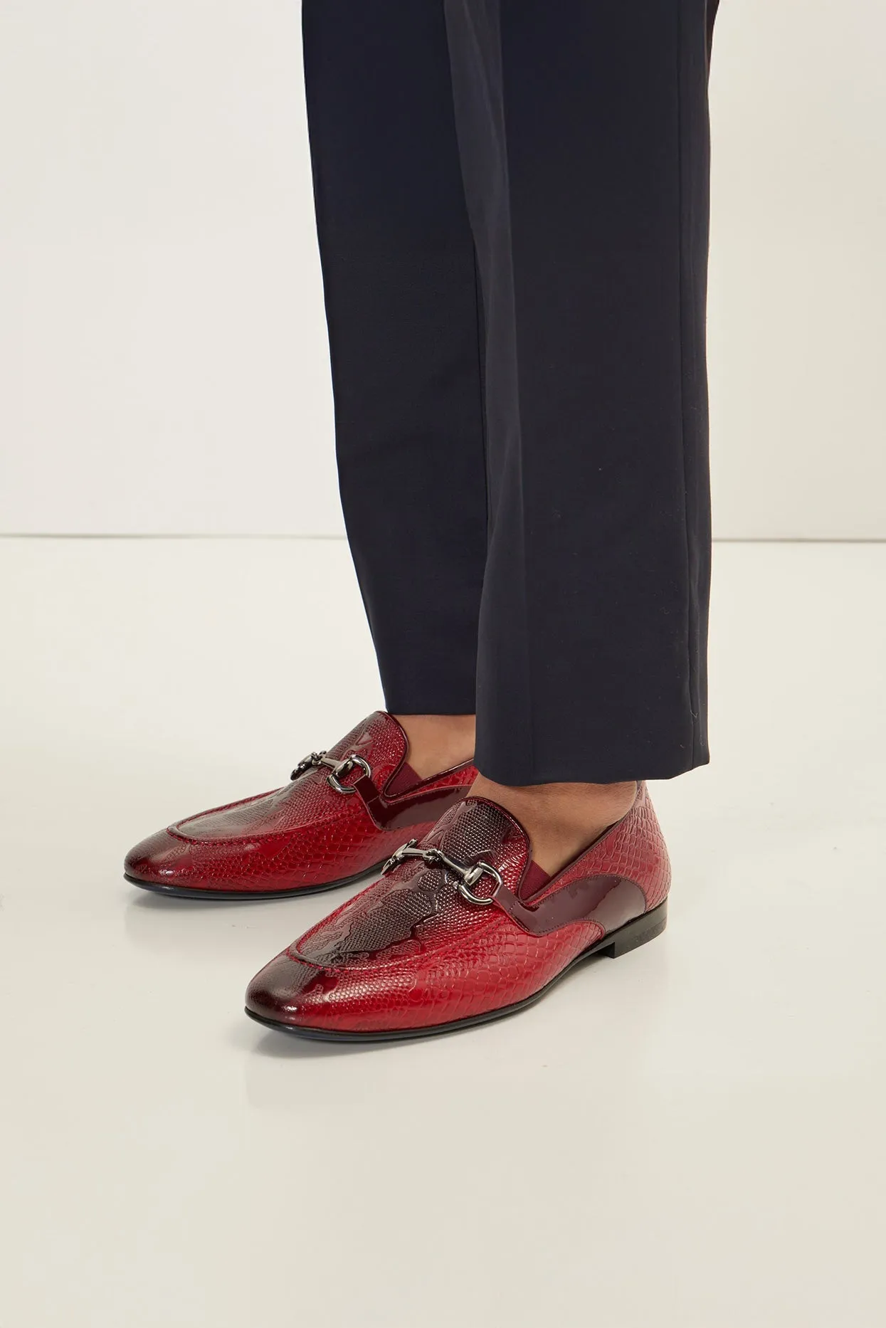 Snake Embossed Leather And Silver Metal Bit Loafer - Valentine Red