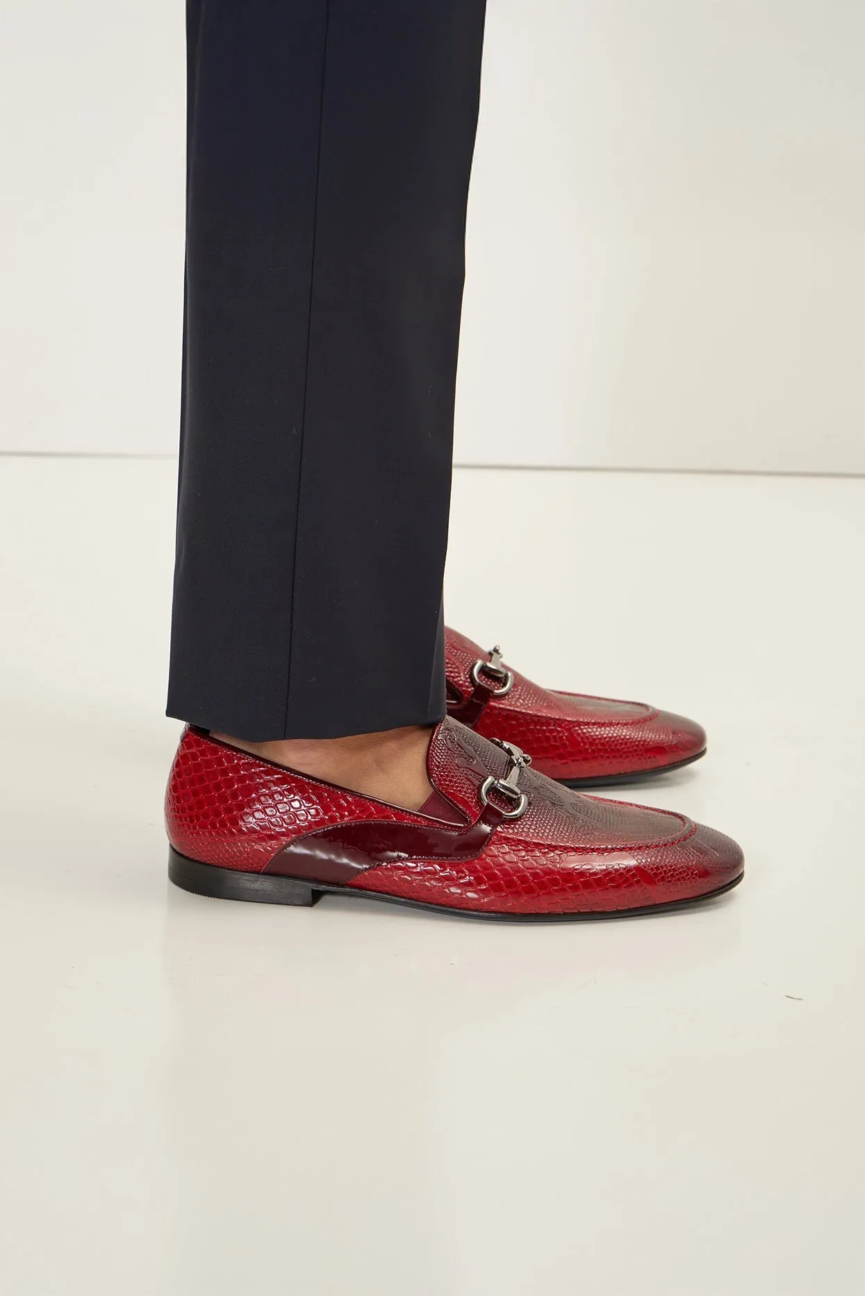 Snake Embossed Leather And Silver Metal Bit Loafer - Valentine Red
