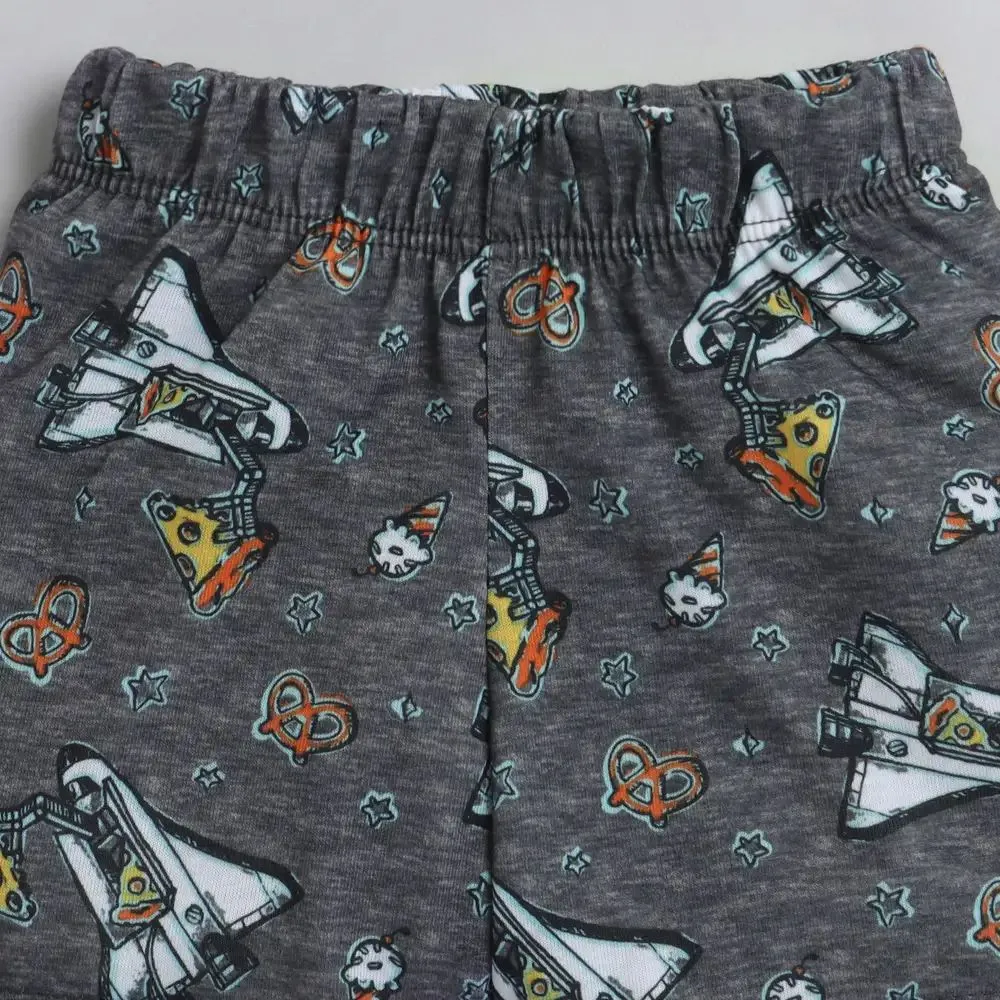 Spaceshuttle in the Sky Shorts