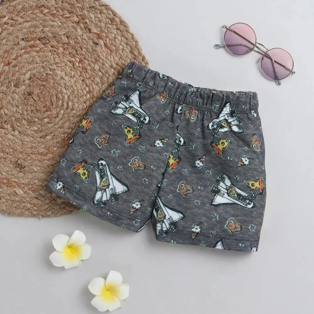 Spaceshuttle in the Sky Shorts