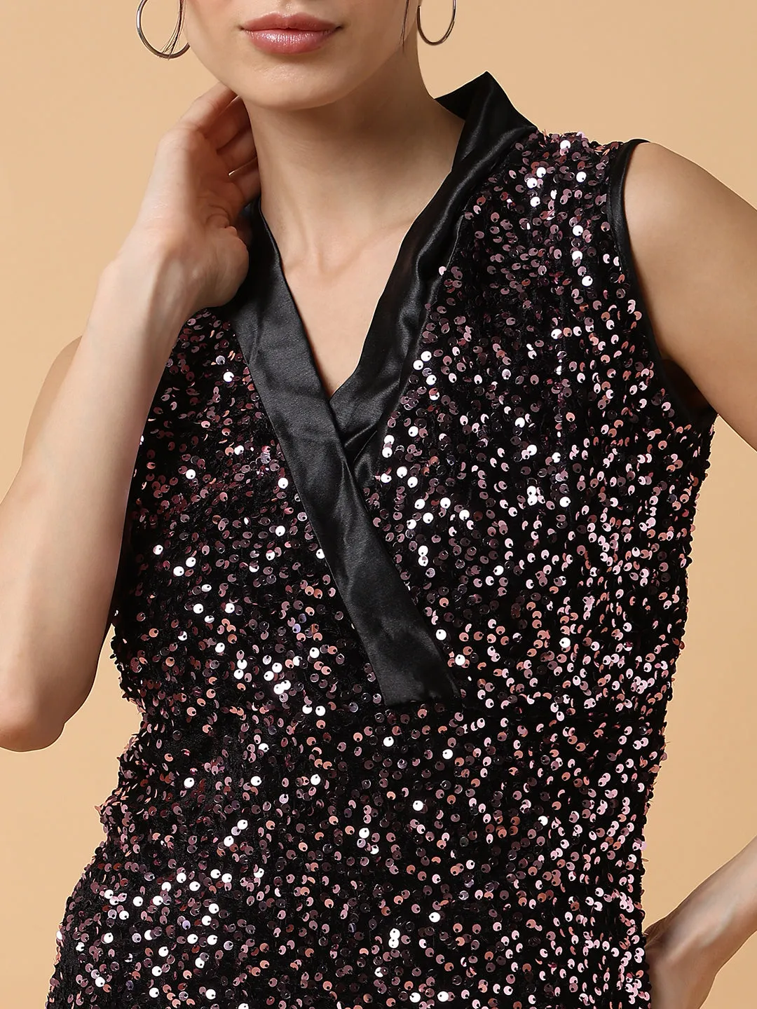 Women Black Embellished Velvet Sheath Dress
