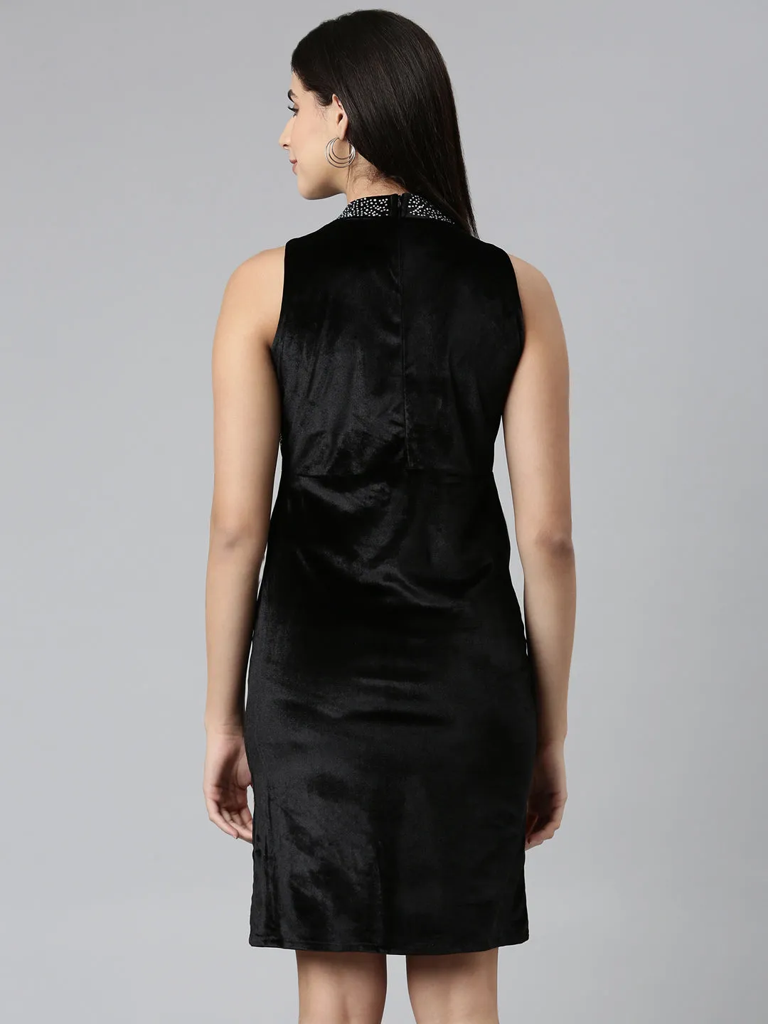 Women Black High Neck Velvet Sheath Dress