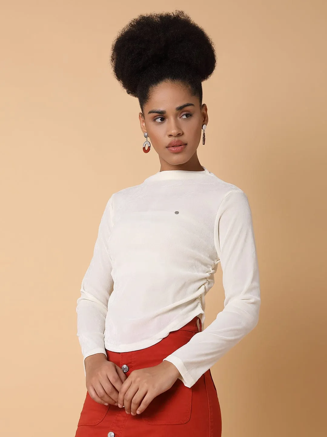 Women Cream Velvet Top